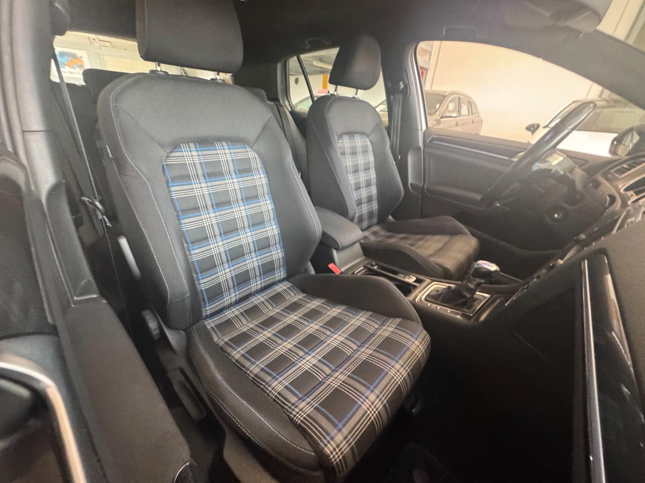 VOLKSWAGEN Golf GTE 1.4 TSI DSG