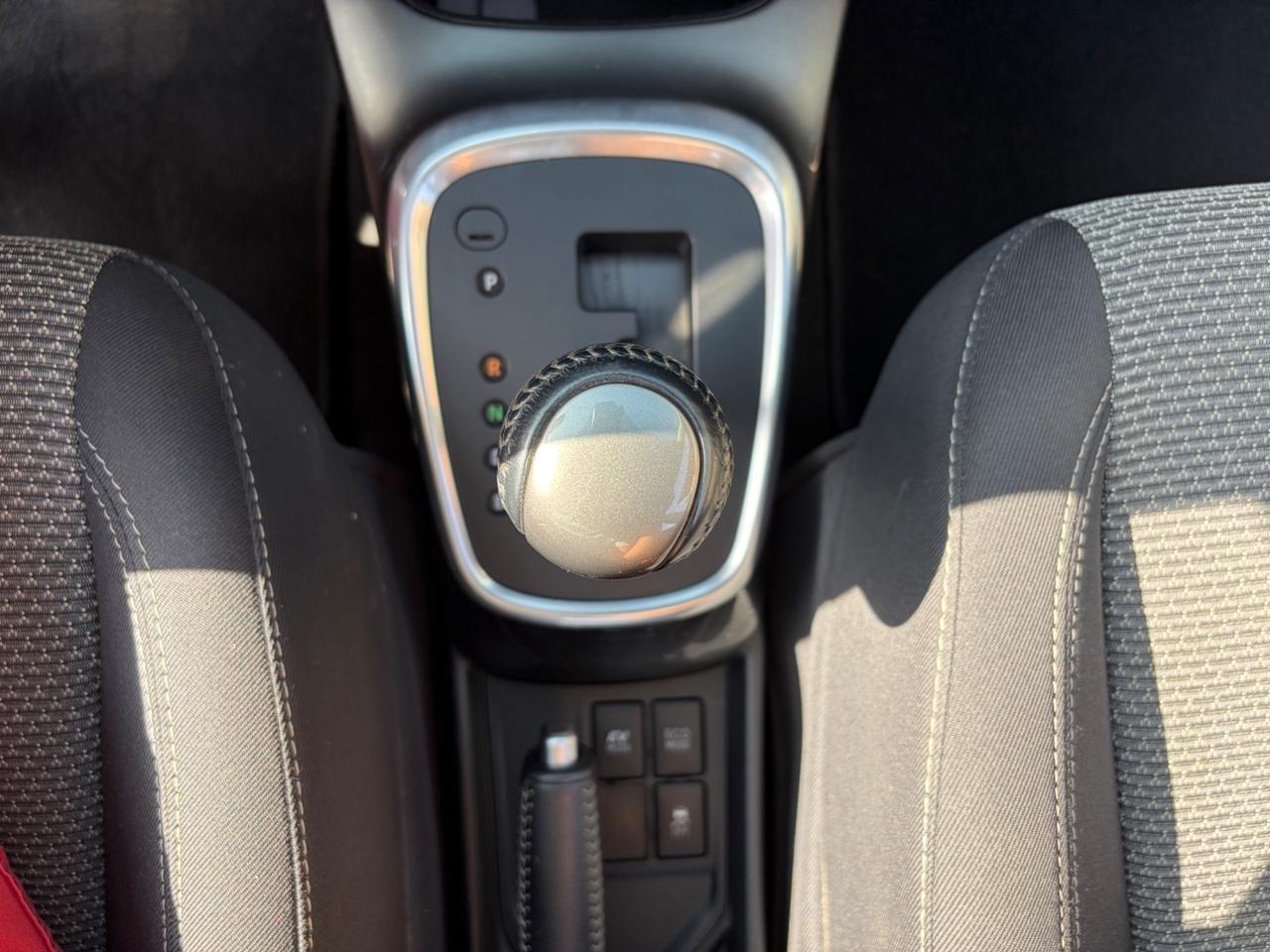 Toyota Yaris 1.5 Hybrid 5 porte Active