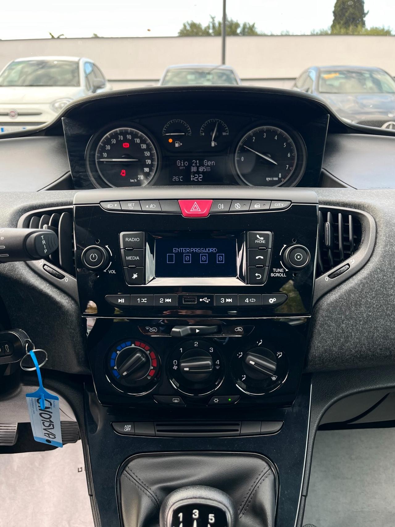 Lancia Ypsilon 1.0 FireFly 5 porte S&S Hybrid Silver Plus