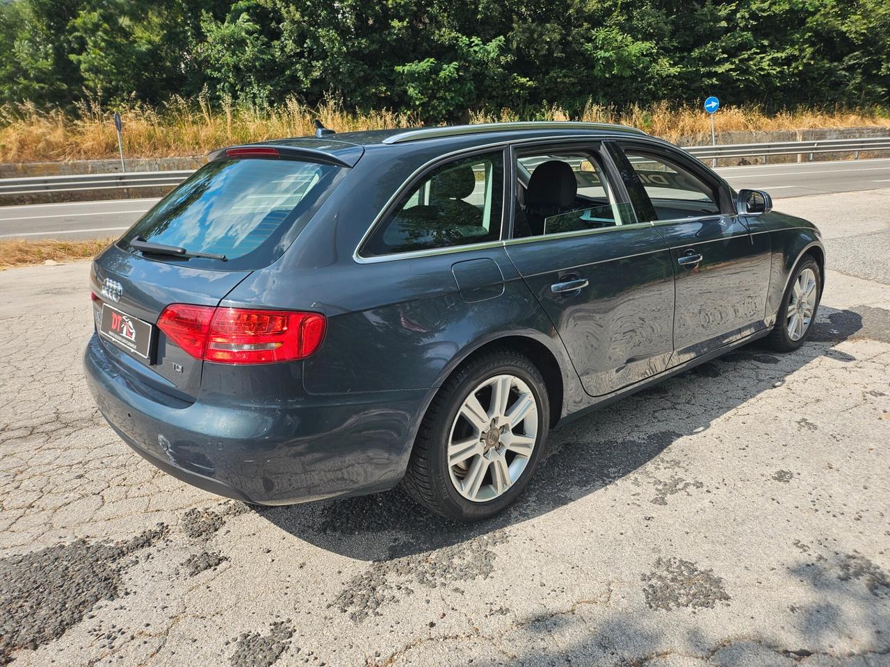Audi A4 Avant 2.0 TDI 143CV cambio automatico