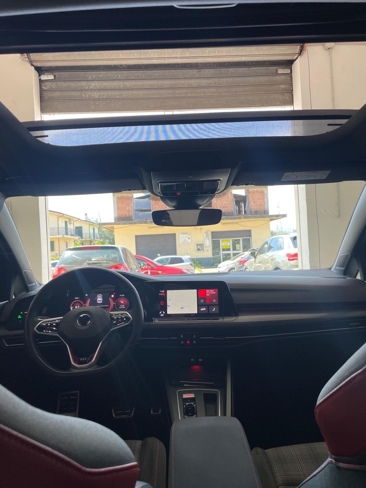 Volkswagen Golf 2.0 TSI GTI