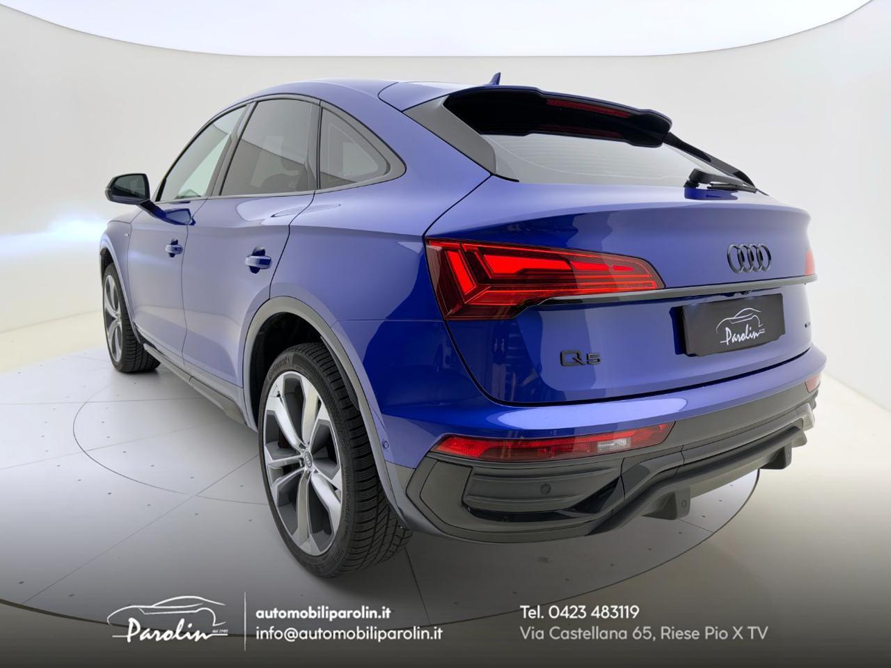 AUDI Q5 Sportback 40 TDI quattro Stronic S-line plus Black