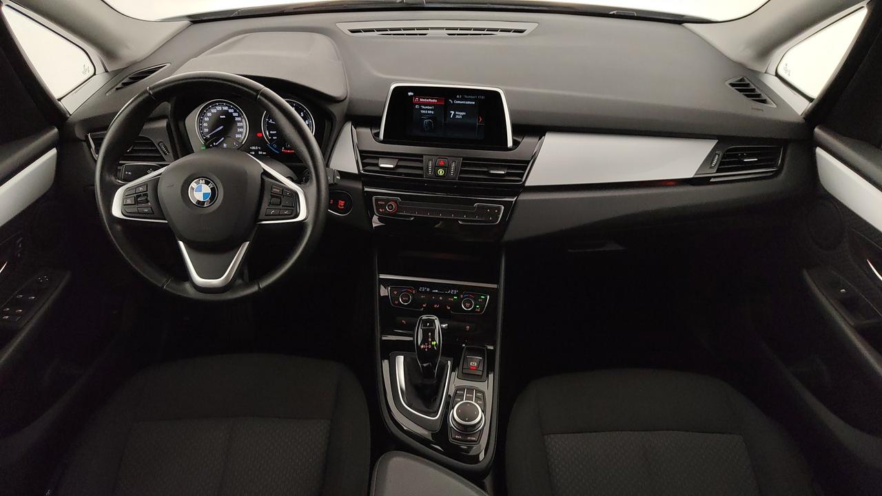 BMW 218i Active Tourer Advantag