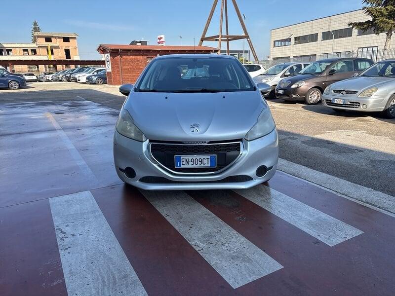 Peugeot 208 1.4 HDi 68 CV 5 porte Access