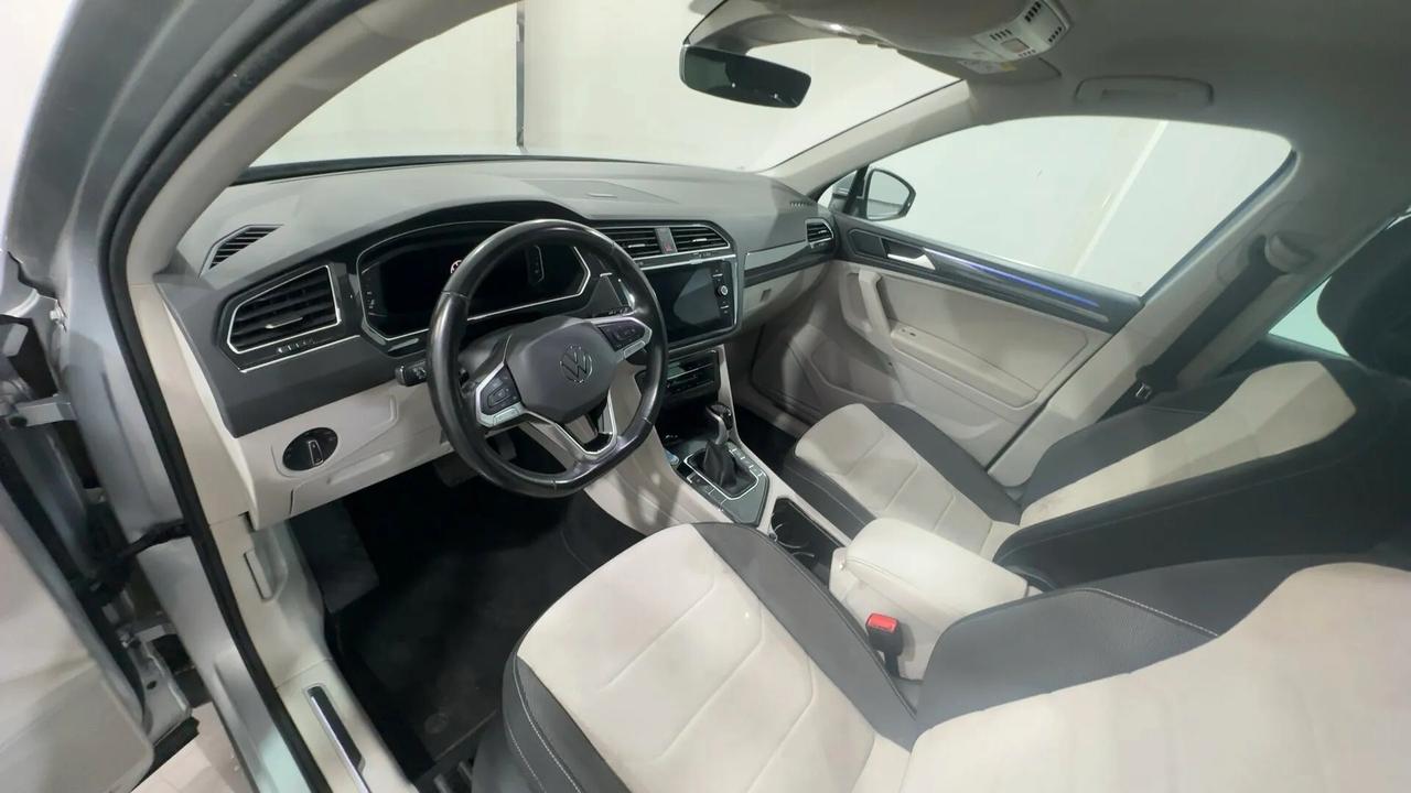 Volkswagen Tiguan 2.0 TDI 150 CV SCR DSG Elegance