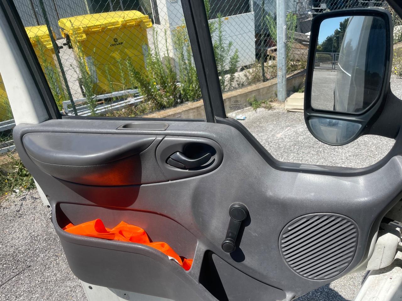 Ford Transit/Tourneo/Bus Transit 350 2.4 TD/120 cat PL-DC Furg.