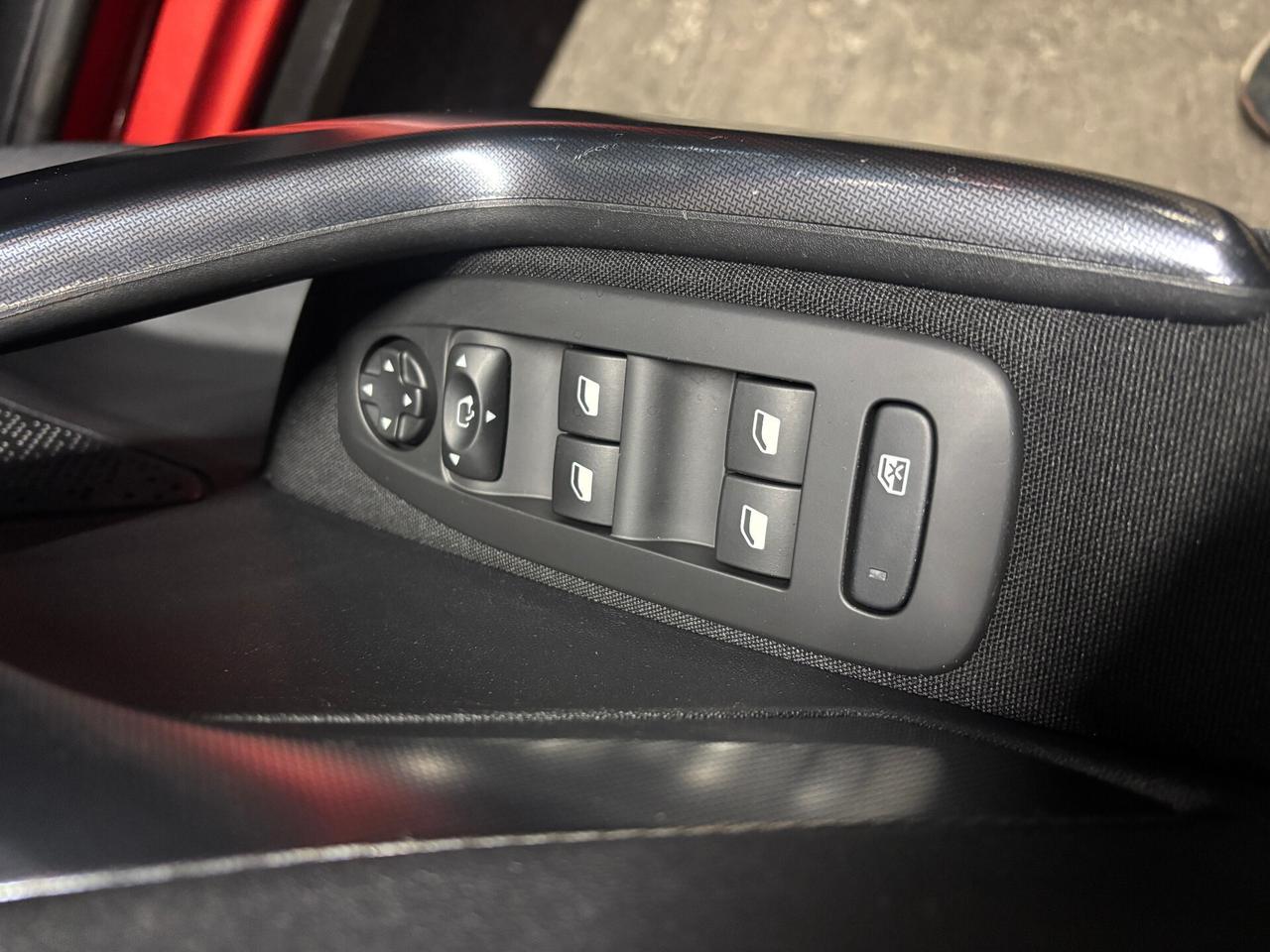 Peugeot 2008 1.2 PureTech Turbo 110 S&S Allure