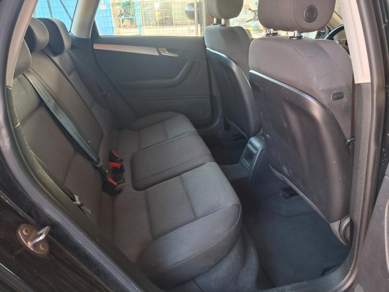 Audi A3 SPB 1.6 TDI 105 CV CR-* CERCHI 17" *