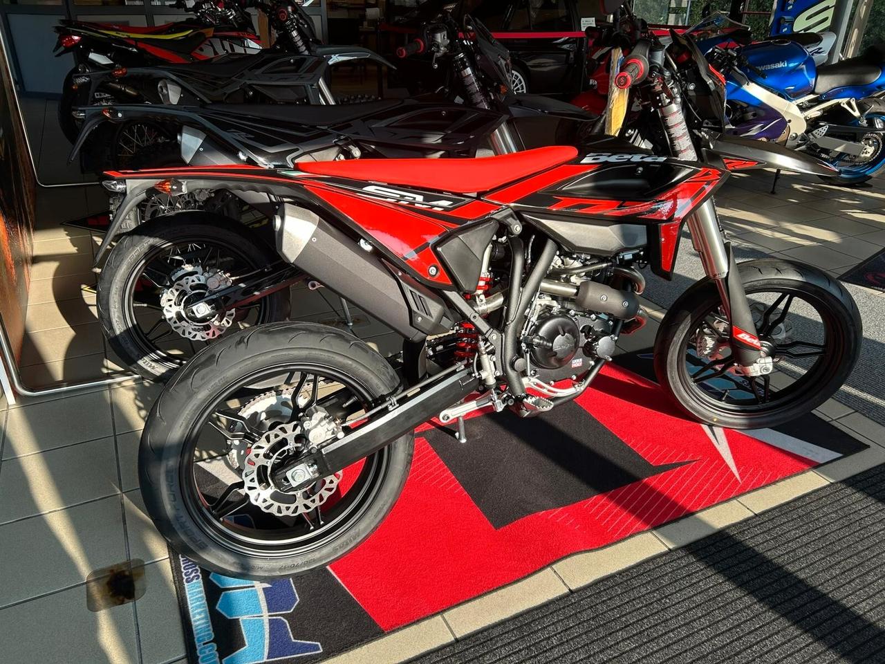 Beta RR Motard 125 4t R e T + ENDURO 125