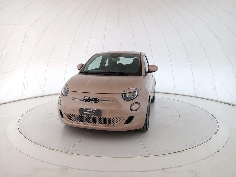 FIAT 500e 42 kWh Icon +