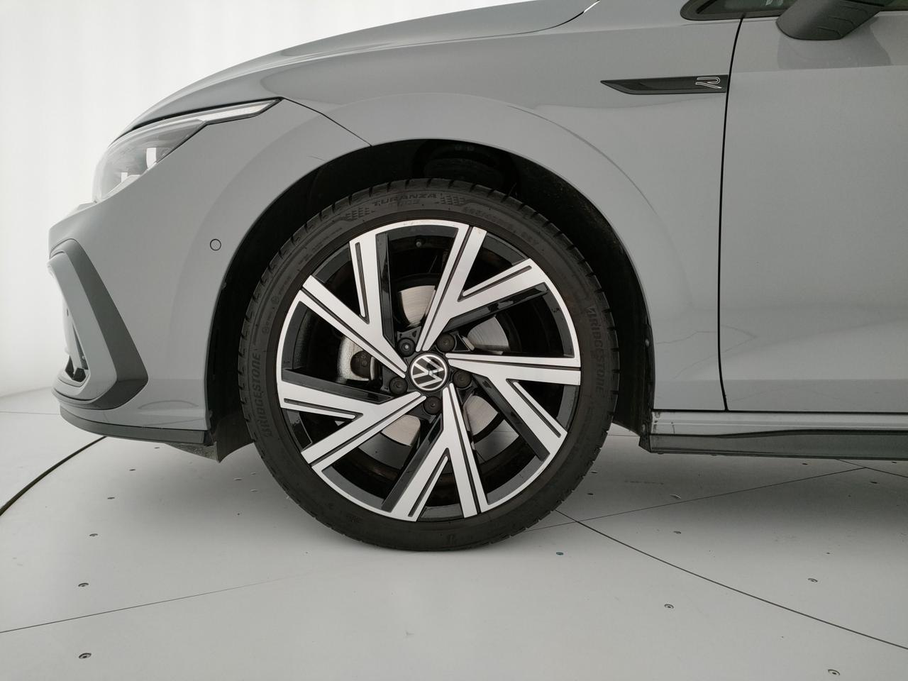 Volkswagen Golf variant 1.5 etsi evo r-line 130cv dsg