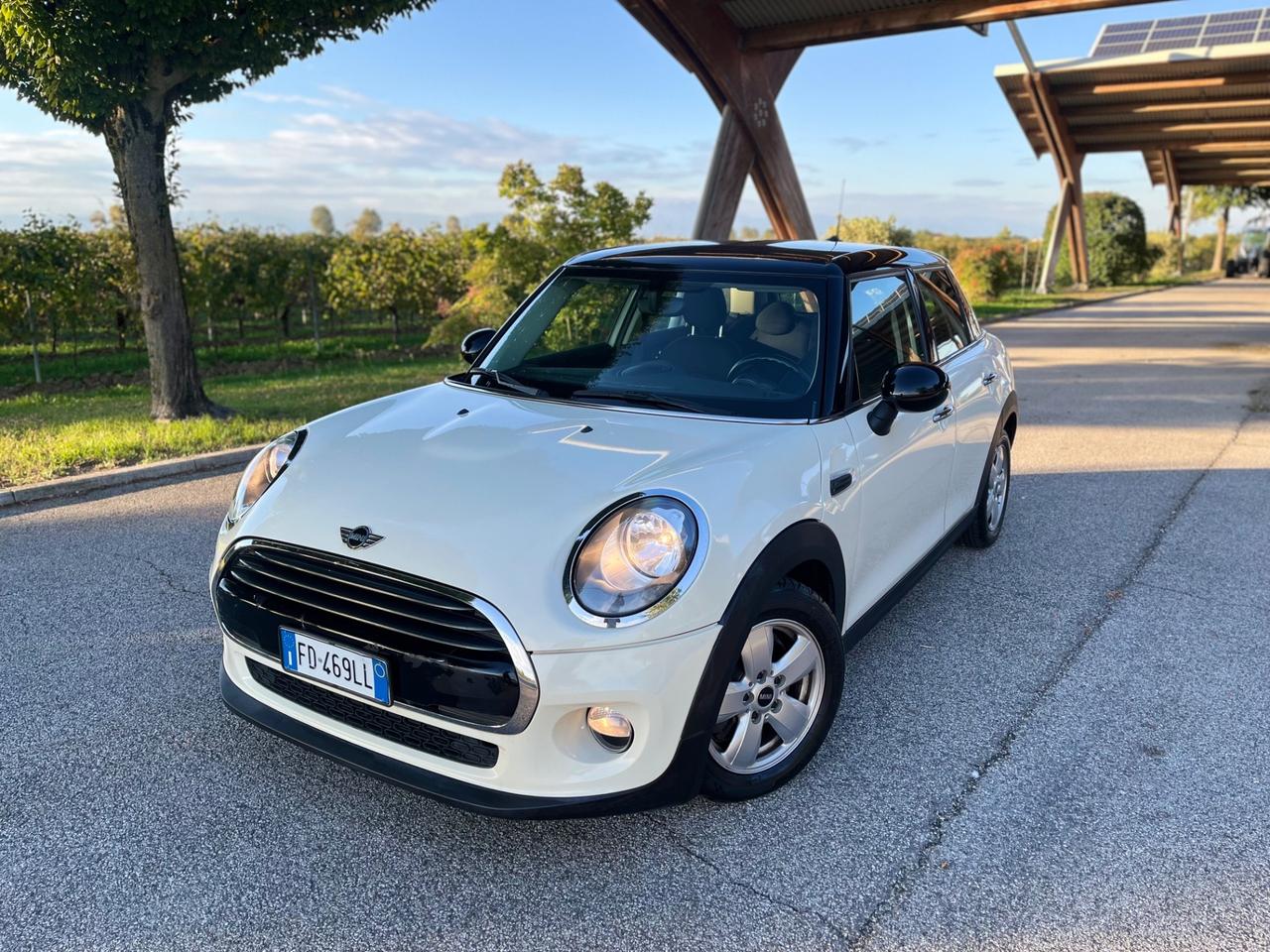 Mini 1.5 Cooper D 5 porte