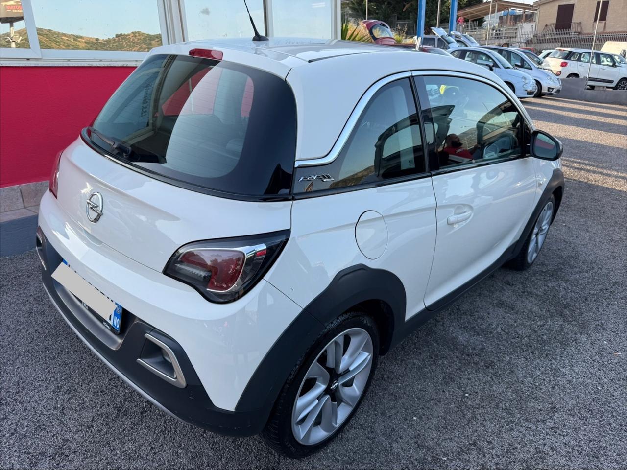 Opel Adam Rocks 1.2 70 CV