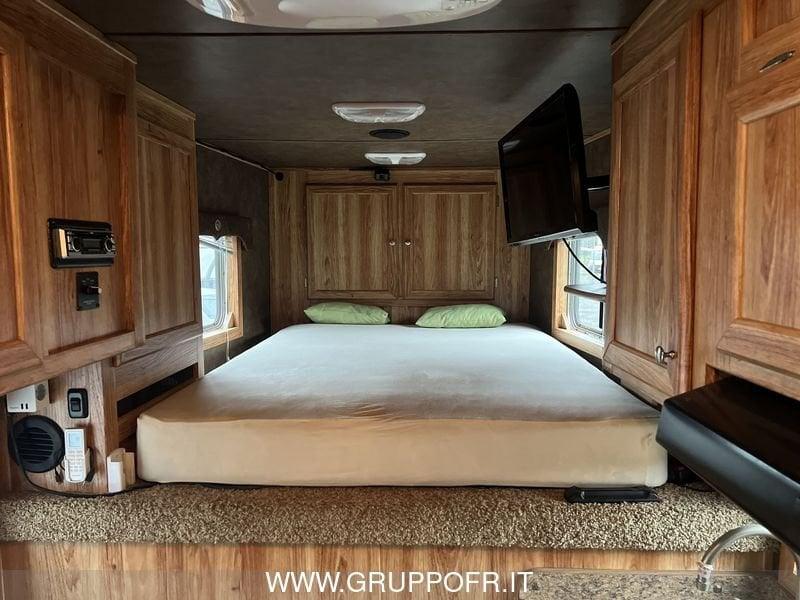 Exiss / Sooner ESCAPE 6306 LQ ESCAPE 6306 LQ LIVING QUARTERS TRAILER TRASPORTO CAVALLI