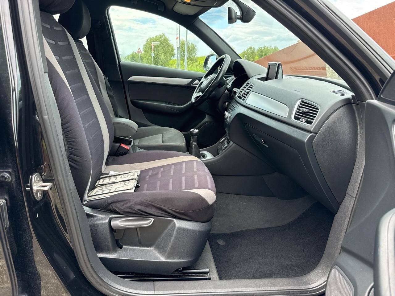Audi Q3 2.0 TDI 120 CV Business SI PERMUTE