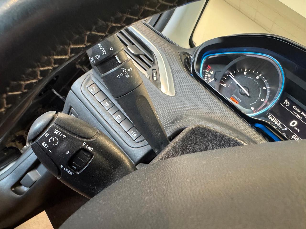 Peugeot 2008 1.6 e-HDI 92CV S&S ALLURE 2014