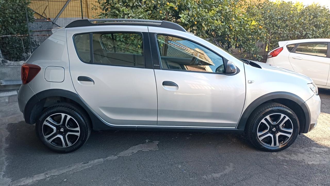 Dacia Sandero 1.5 dCi 8V 90CV Start&Stop Serie Speciale Wow