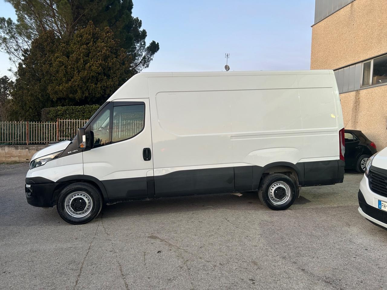 Iveco Daily 35S12 2.3 Diesel Passo Lungo