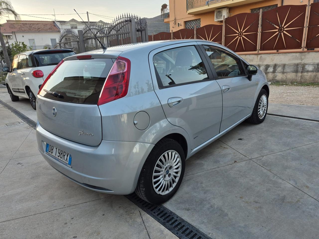 Fiat Grande Punto 1.3 MJT 75 CV 5 porte Dynamic