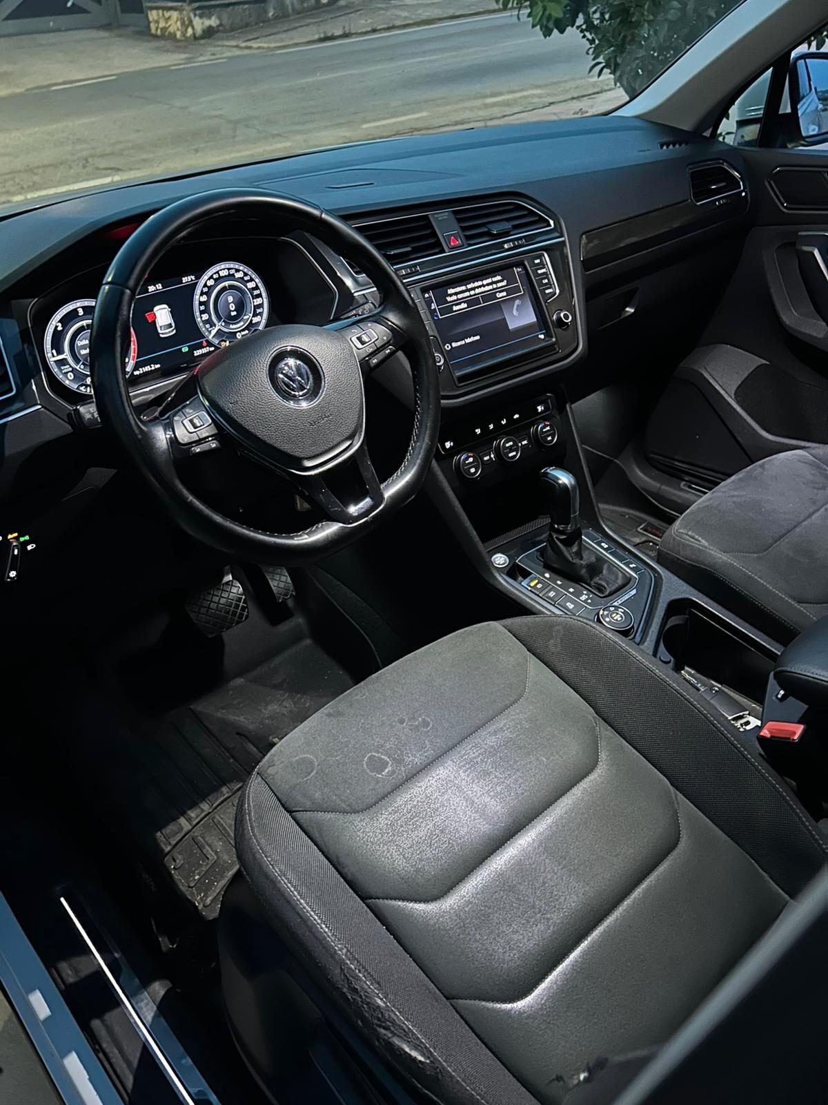 Volkswagen Tiguan 2.0 BiTDI SCR DSG 4MOTION Executive R-Line BMT
