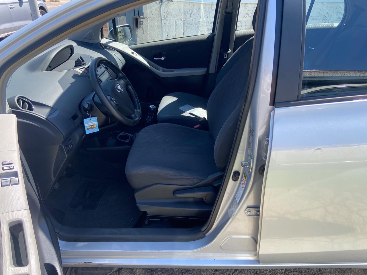 Toyota Yaris 1.3 5 porte Sol