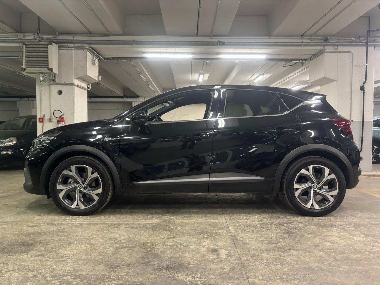 RENAULT Captur 1.6 E-Tech hybrid RS Line 145cv auto