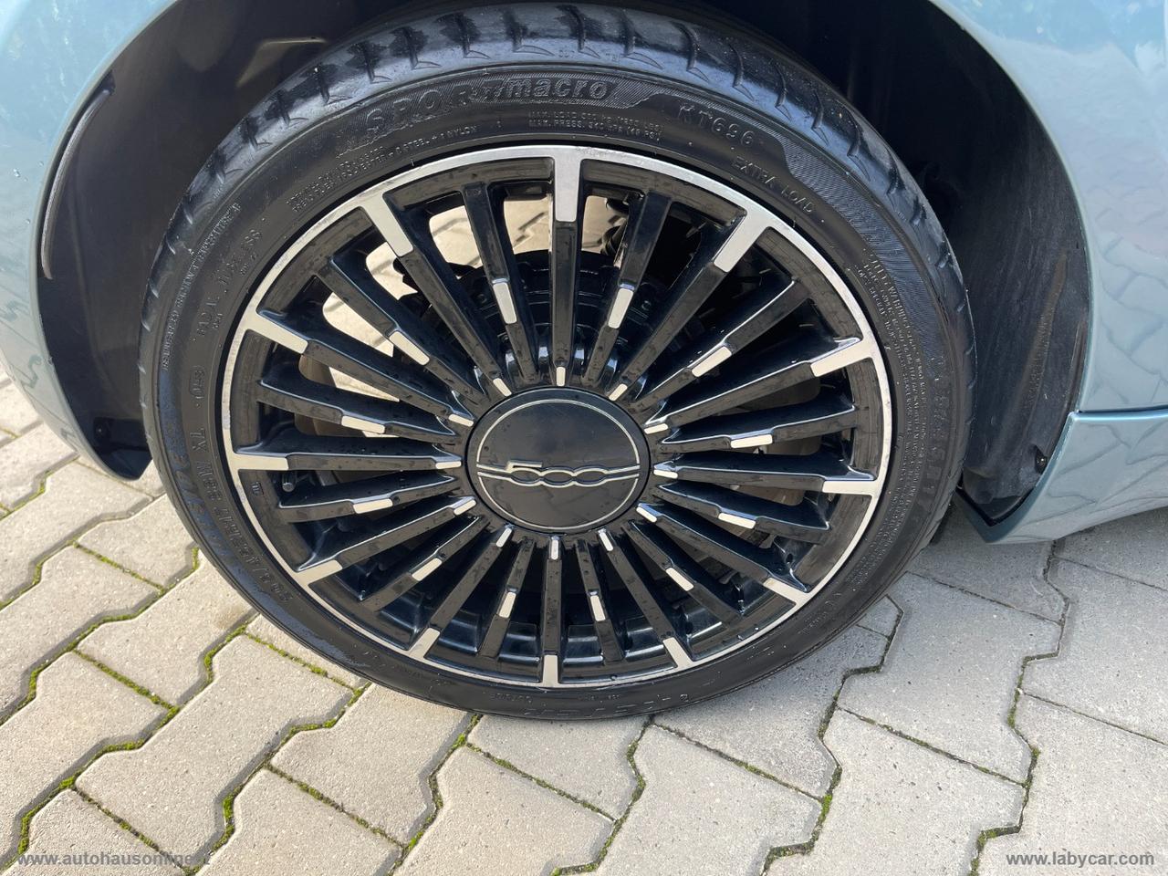 FIAT 500e 3+1 42 kWh La Prima