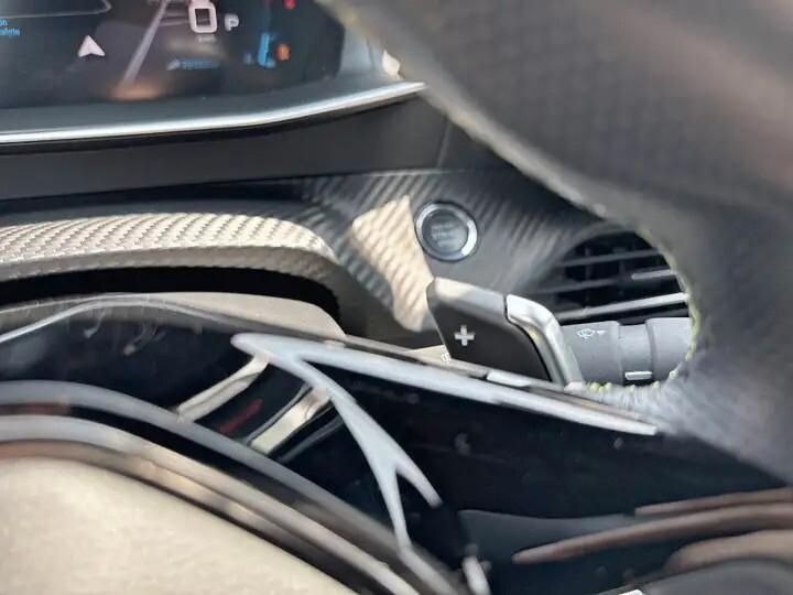Peugeot 2008 PureTech 130 S&S EAT8 GT Pack