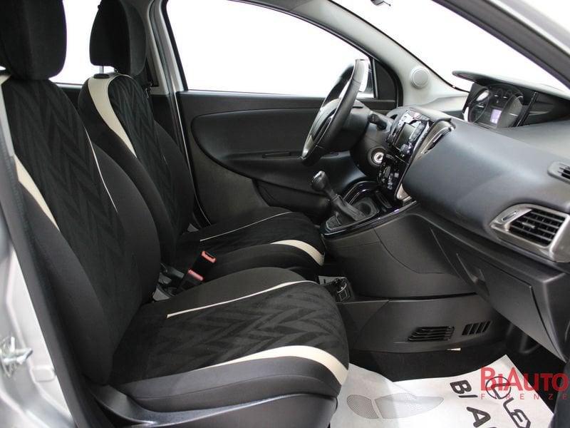 Lancia Ypsilon 1.3 MJT 16V 80 CV 5 porte S&S Gold
