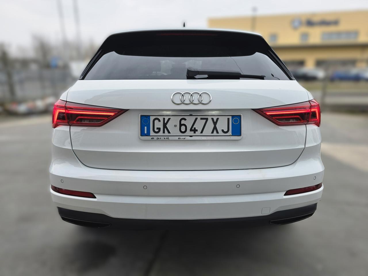 Audi Q3 35 TDI S tronic line edition gancio traino