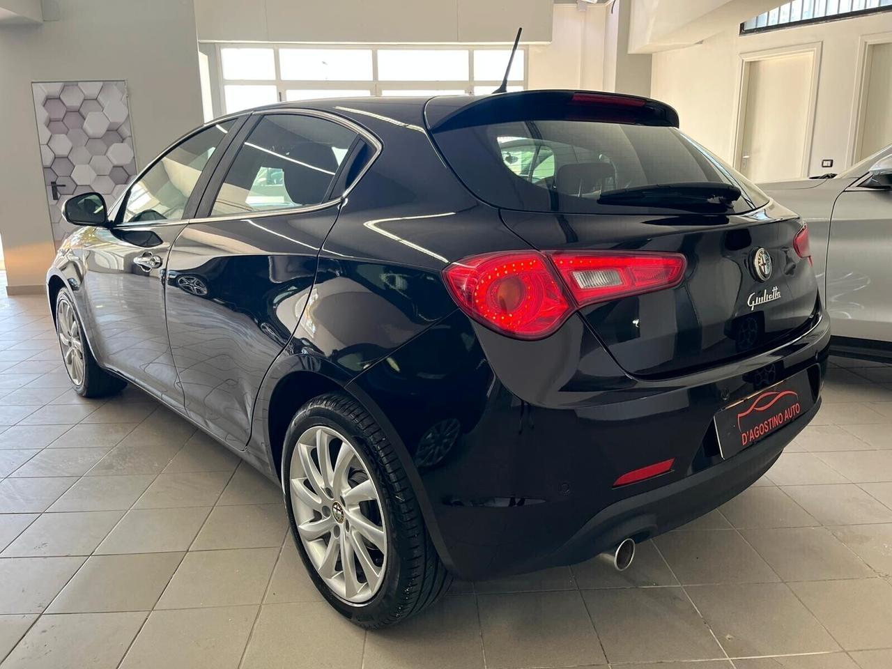Alfa Romeo Giulietta 1.6 JTDm-2 105 CV Exclusive