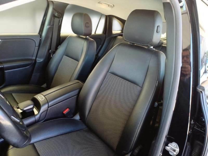 MERCEDES-BENZ GLA 180 d Automatic Business Extra