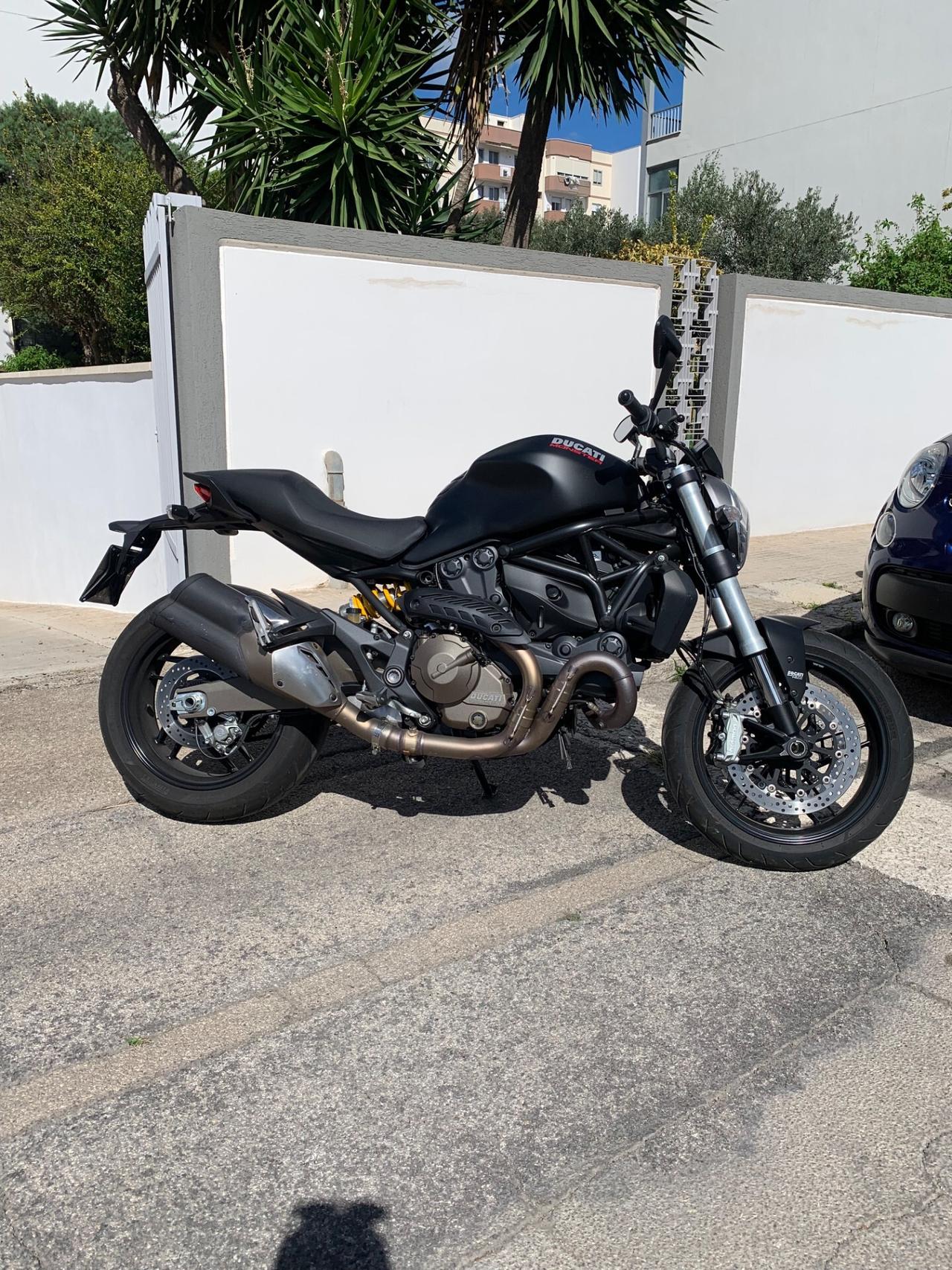 Ducati Monster 821 Ducati Monster 821