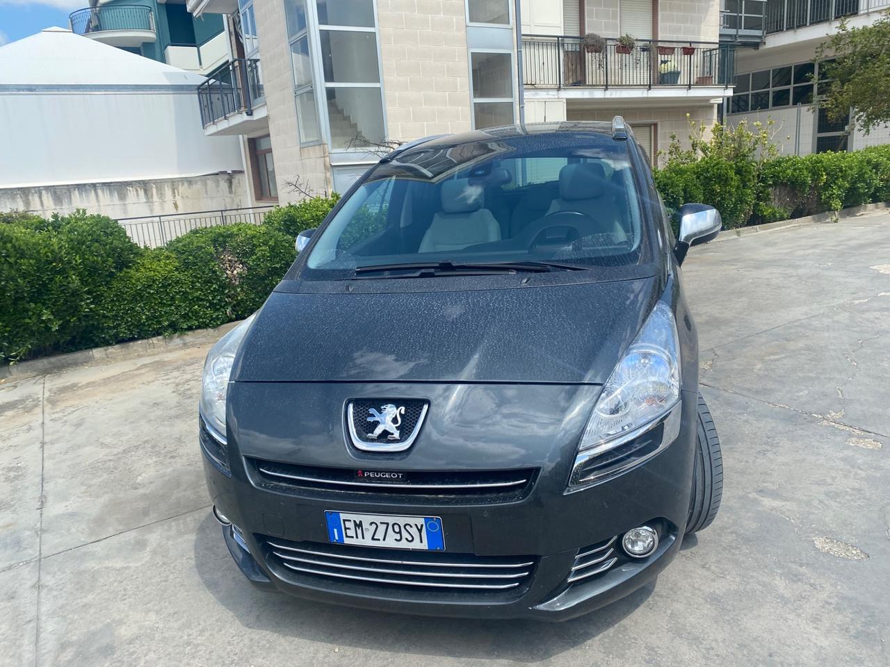 Peugeot 5008 1.6 e-HDi 112CV Stop&Start cambio robotizzato Active