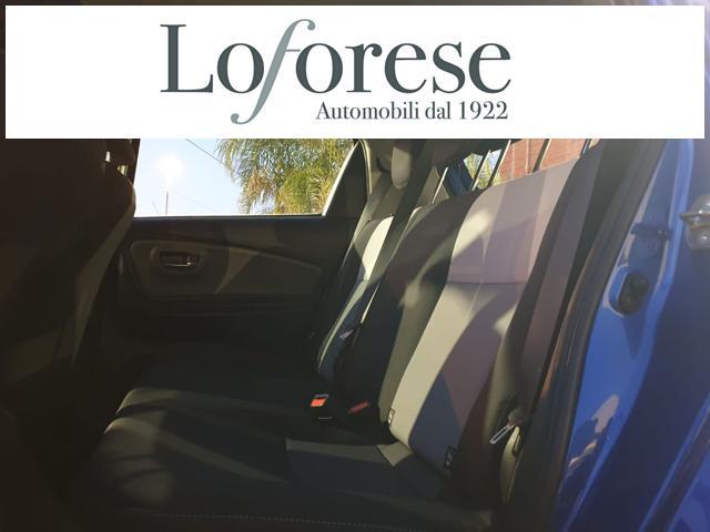 TOYOTA Yaris 1.5 Hybrid 5 porte Business