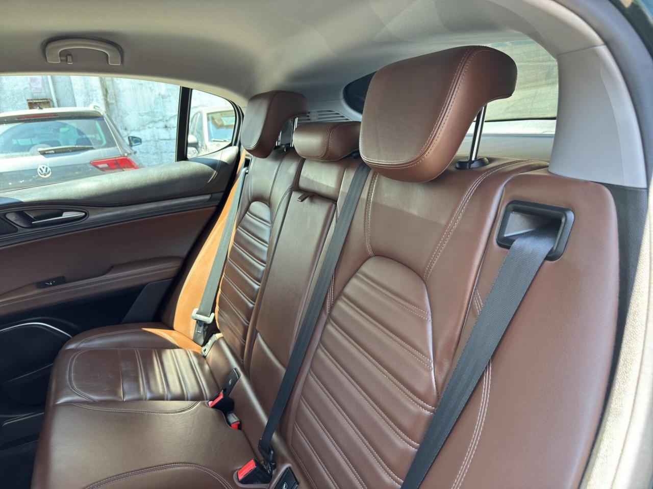 Alfa Romeo Stelvio 2.2 210cv Ti Q4 2021
