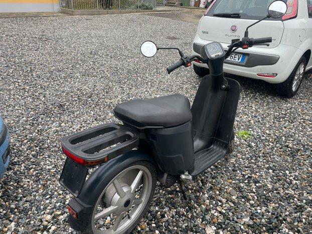 Askoll es 2 pro 50cc 2 batterie 2 posti