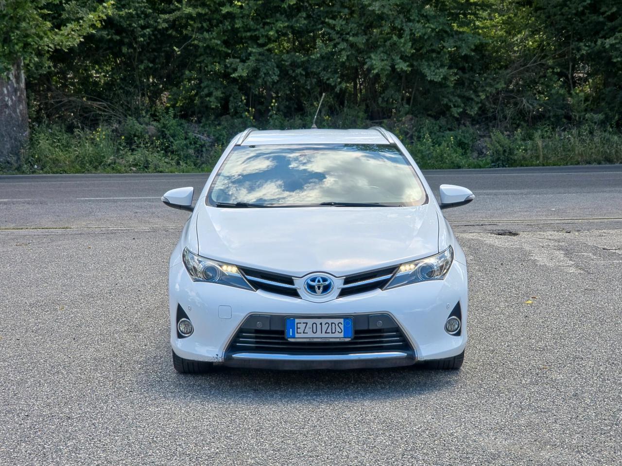 Toyota Auris Touring Sports 1.8 Hybrid Active 2015-E6 Automatico NEO