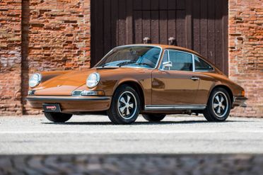 Porsche 911 2.4S