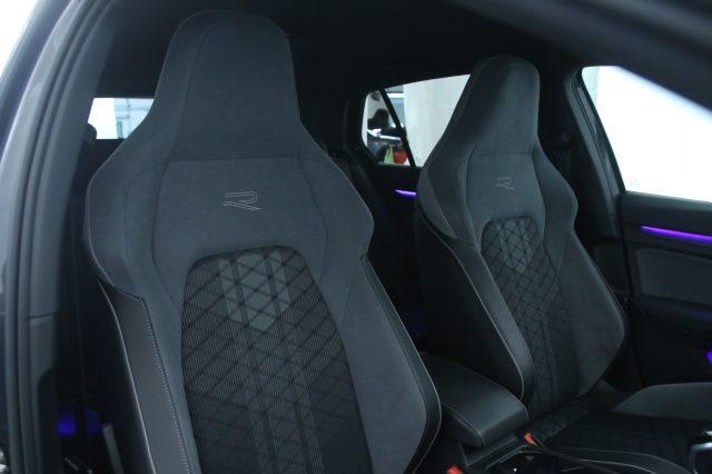 VOLKSWAGEN Golf 1.5 TSI 150 CV EVO ACT R-Line IQ.Light LED