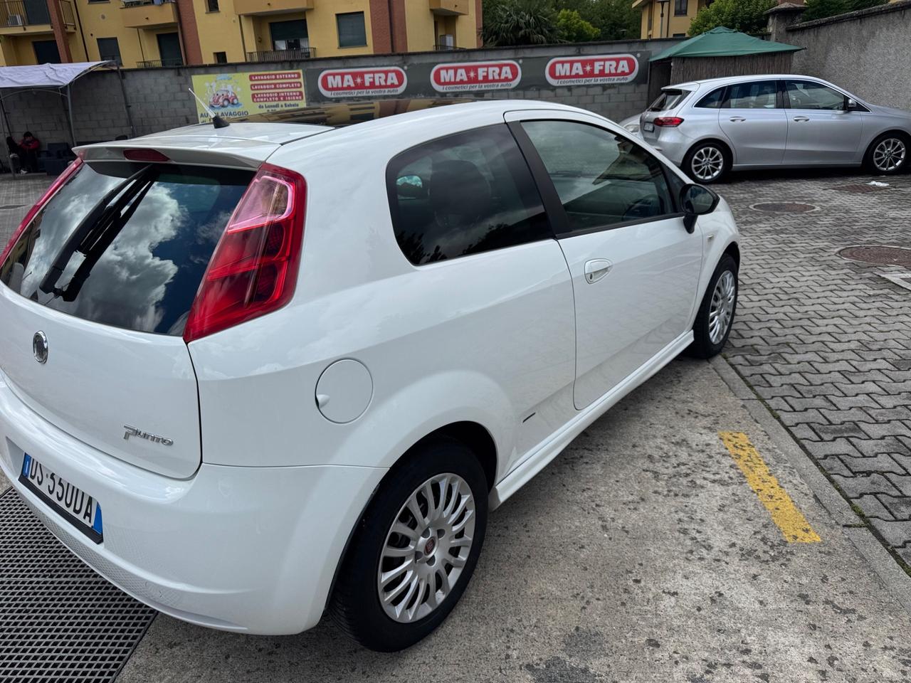 Fiat Grande Punto 1.4 3 porte Sport neopatentato