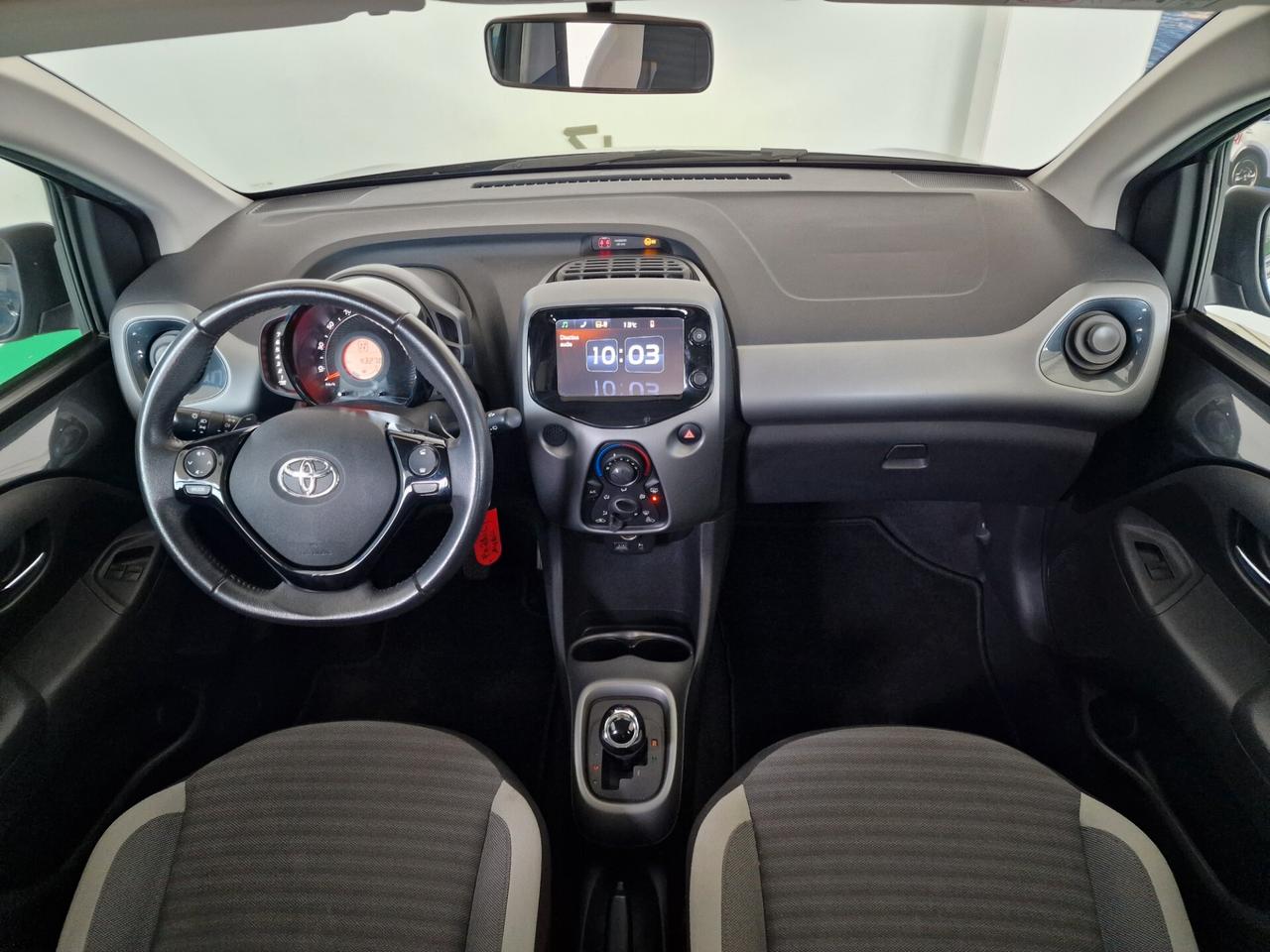 Toyota Aygo 1.0 VVT-i 72 CV 5 porte x-play MMT