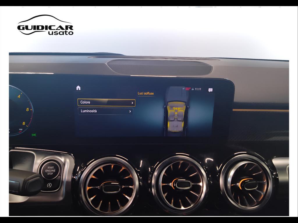 Mercedes-Benz GLB - X247 2019 - GLB 180 d Premium auto