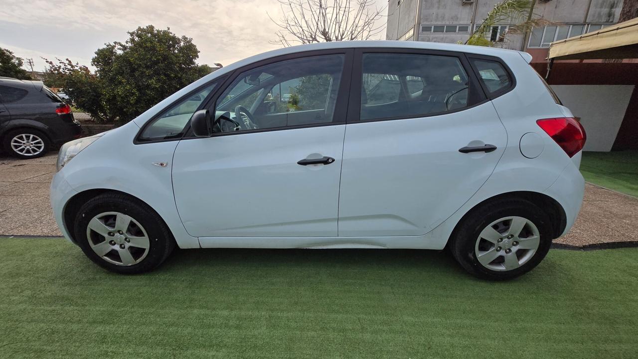 Kia Venga 1.4 CRDi 90CV Cool
