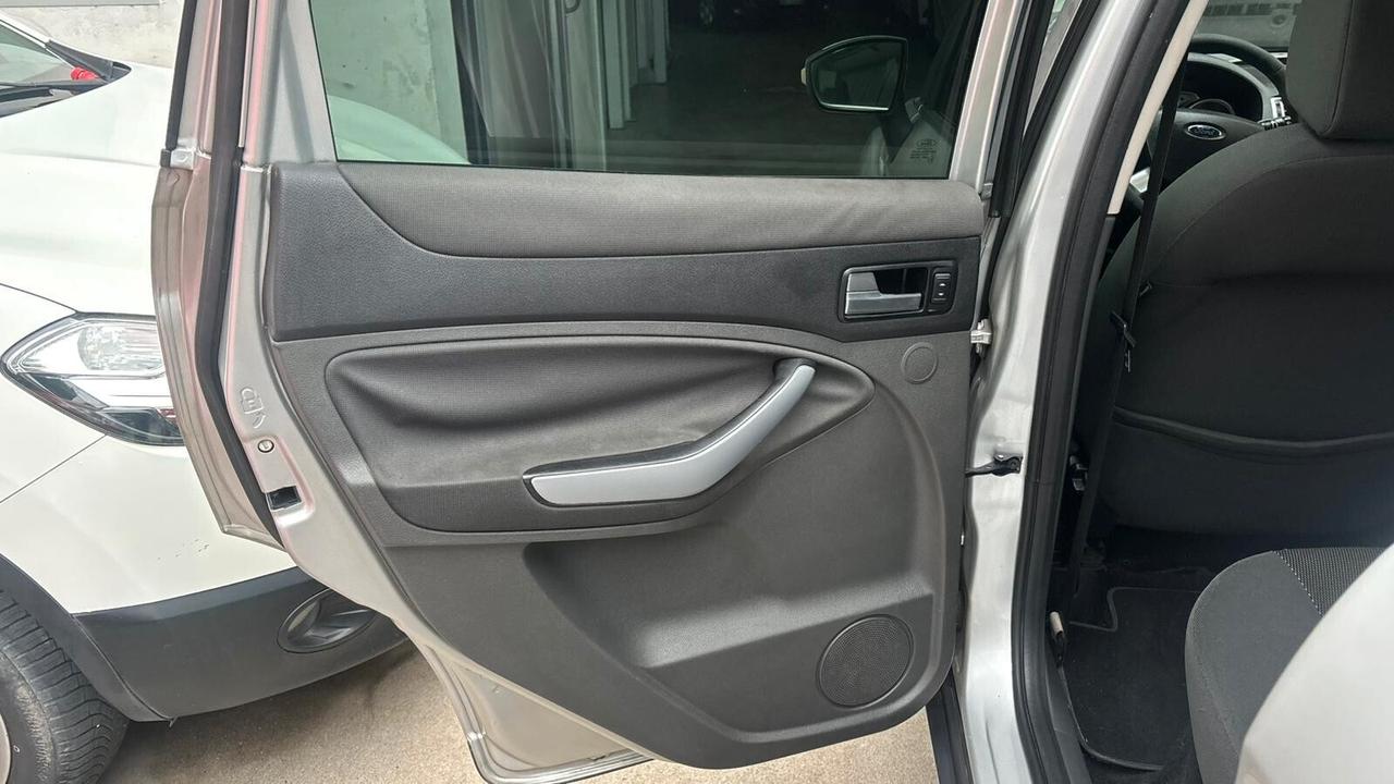 Ford Kuga 2.0 TDCi 136 CV 2WD Titanium DPF