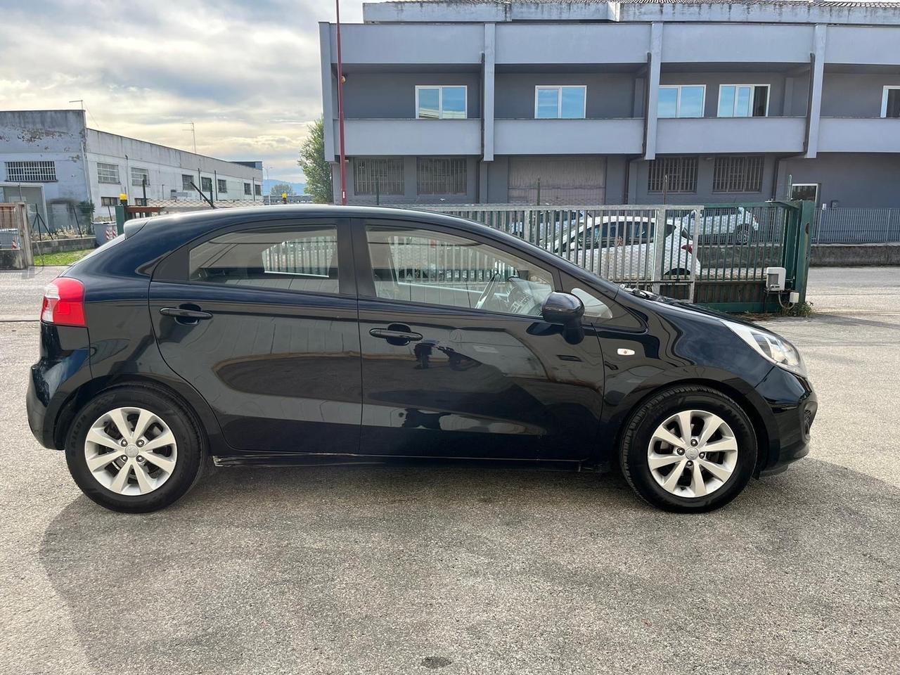 Kia Rio 1.1 CRDi 5p. Active 137000 km
