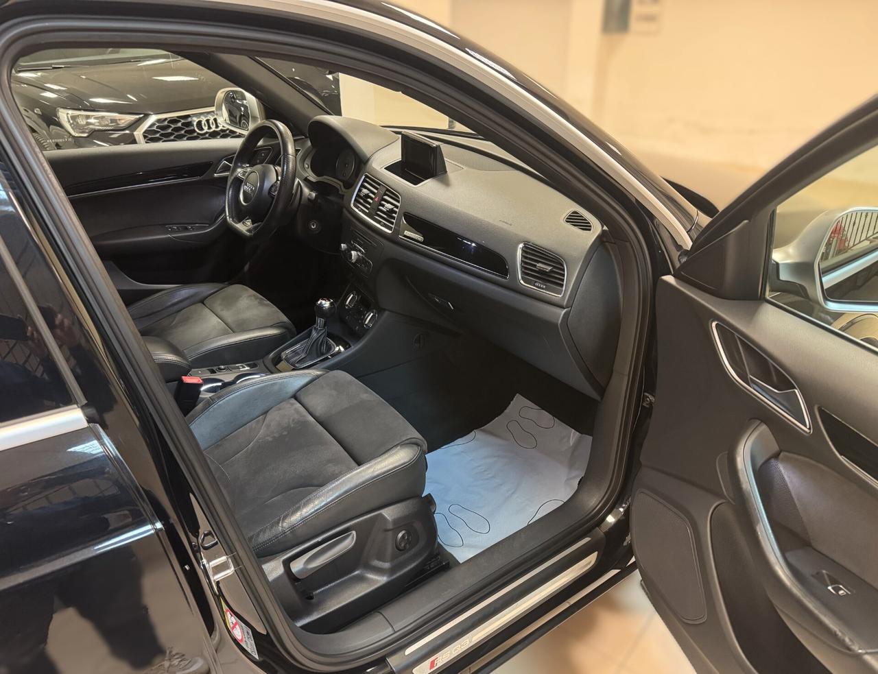 Audi Q3 RS 2.5 TFSI quattro S tronic