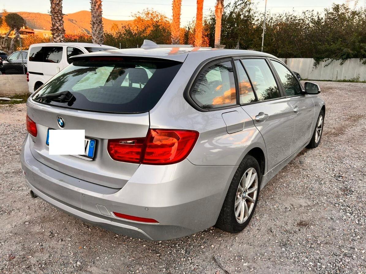 Bmw 316 316d Touring Sport LEGGI