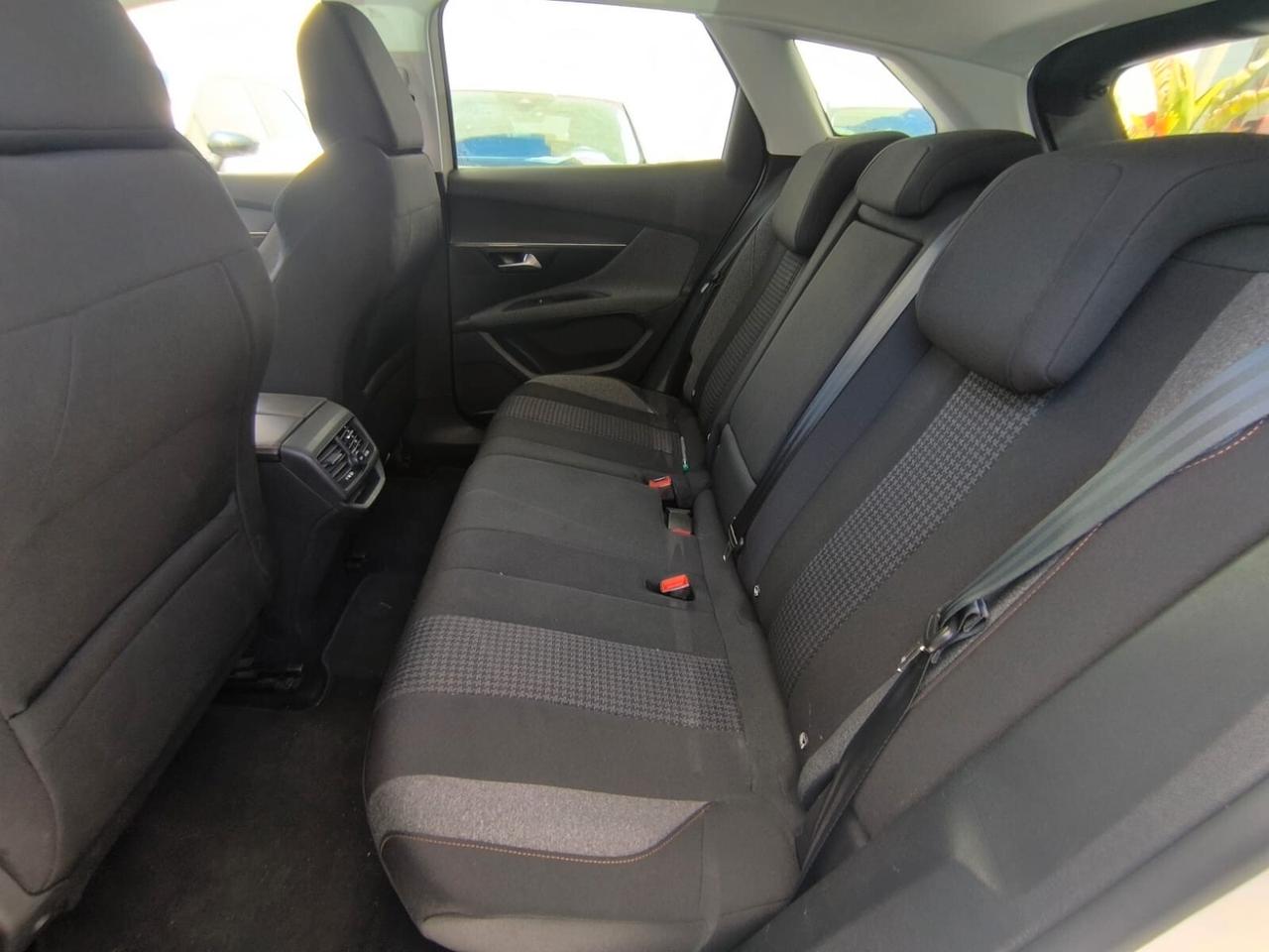 Peugeot 3008 BlueHDi 130 S&S EAT8 Business 2020