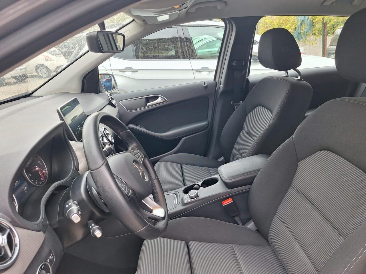 Mercedes-benz B 180 d Business